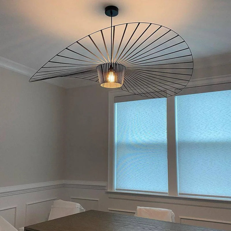 Lustre LED Noir Luminara | Suspension Design Moderne et Industrielle